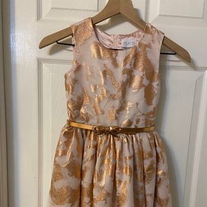 Adorable Girls Dress Size 8